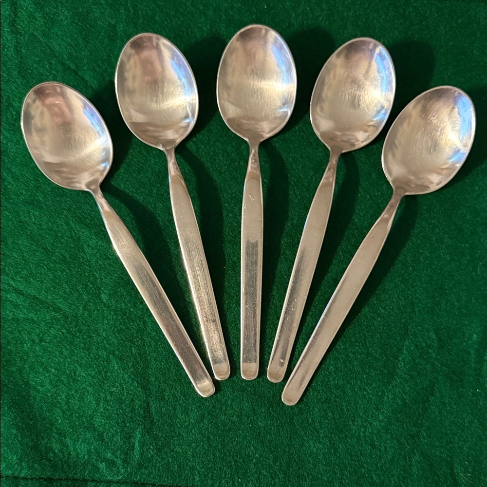 Elegant Silver Dining Spoons Set